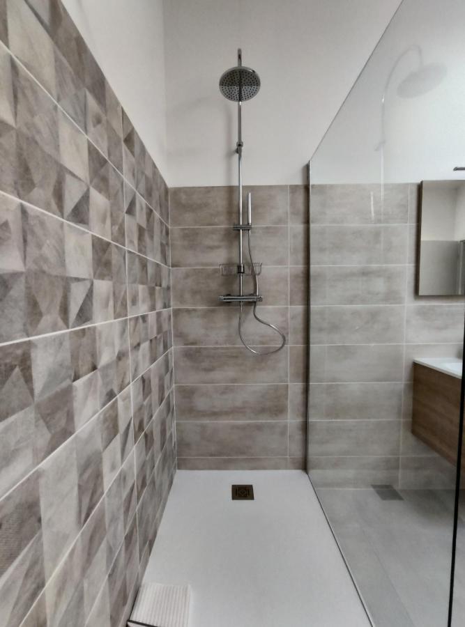 Colormix 3 Etoiles - 95M2 Plein Centre - Ensoleille Climatise Apartamento Mèze Exterior foto